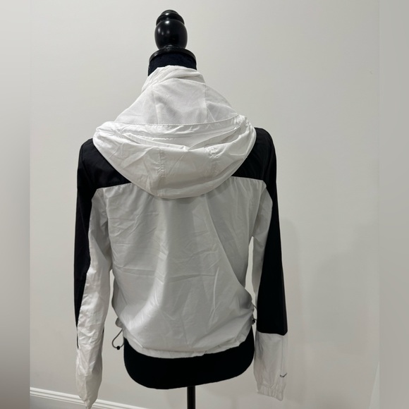 North face jacket - Picture 4 of 5